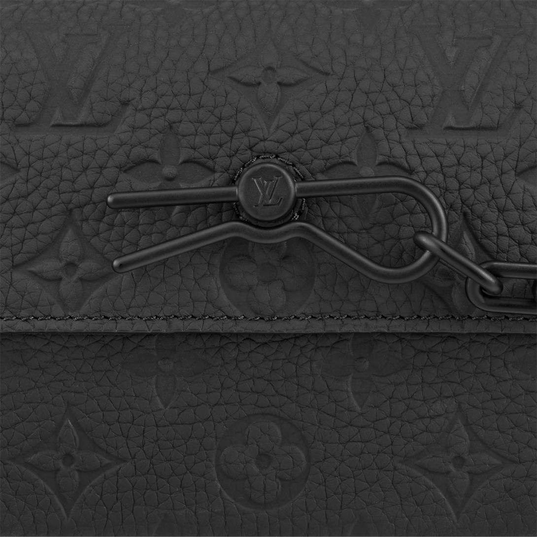 Túi Louis Vuitton Steamer Wearable Wallet Monogram Taurillon Leather Nam Đen